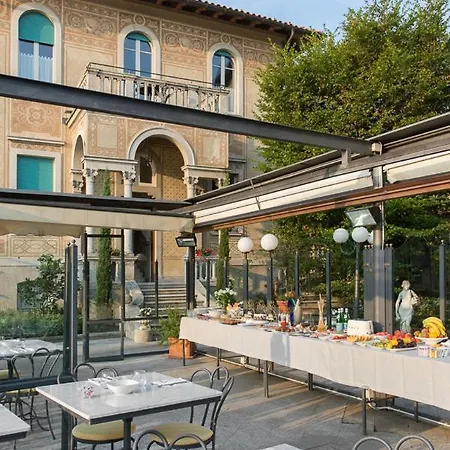 Maria Boutique Hotel 3*