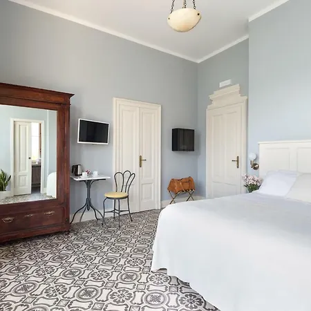 Szálloda Maria Boutique Cannobio